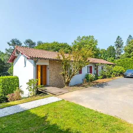 Basoa - Calme, Jardin & Piscine A 10 Min Des Plages Casa vacanze Bassussarry